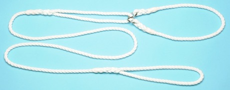 Rope dog show lead with centre pull collar